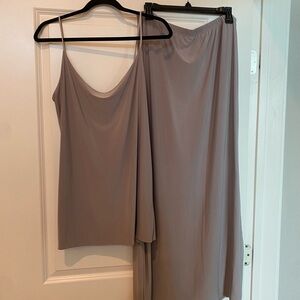 Taupe 2 pc